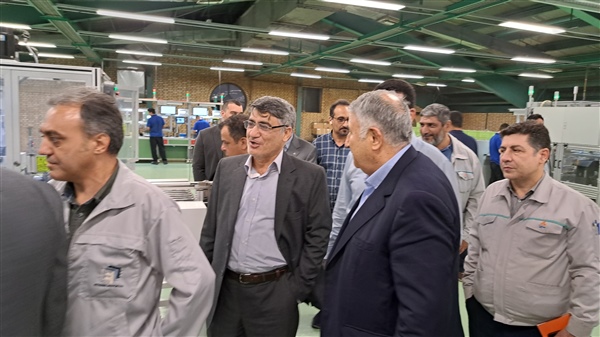 A high-ranking delegation of the automobile industry visited Ittehad Motor